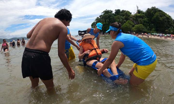 Santa Helena terá 'cadeiras anfíbias' no Balneário neste verão