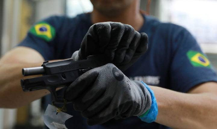 Senado aprova teste toxicológico para posse e porte de arma