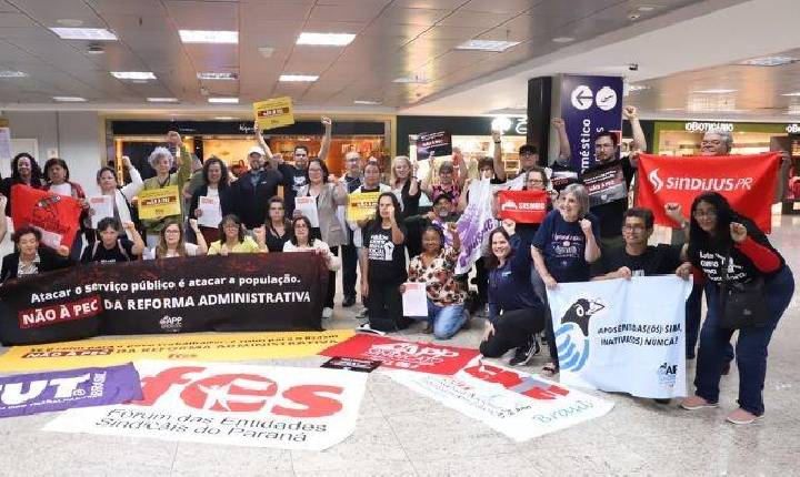 Sindicatos lançam manifesto em defesa dos(as) servidores(as) públicos(as) no Paraná