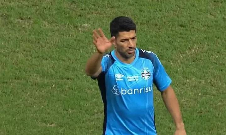 Suárez será reavaliado no Grêmio e é dúvida para enfrentar o Botafogo