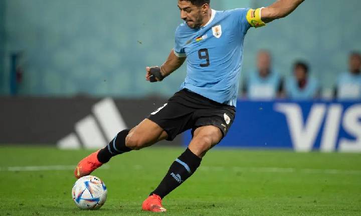 Suárez volta a ser convocado e Inter tem dois nomes cortados das seleções