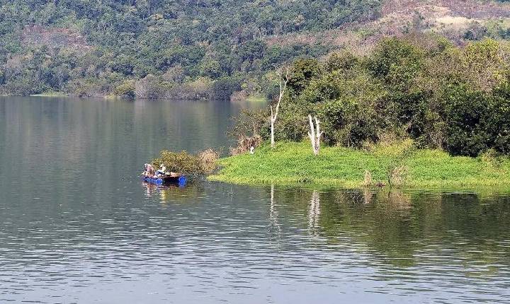 TCE-PR recomenda cobrança de água para produtores rurais
