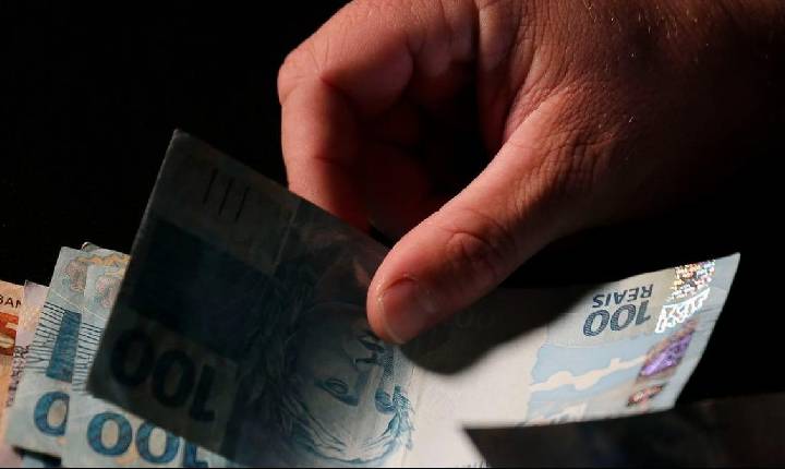 Trabalhadores podem sacar R$ 24,6 bilhões “esquecidos” em cotas do PIS/Pasep