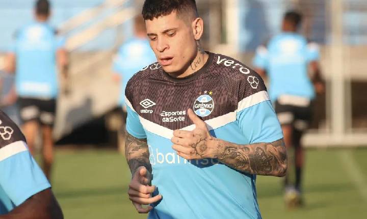 Treino do Grêmio: Iturbe faz primeira atividade, e Suárez participa após ser desfalque