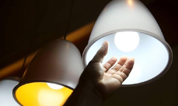Venda da Eletrobras não garante conta de luz mais barata, dizem analistas