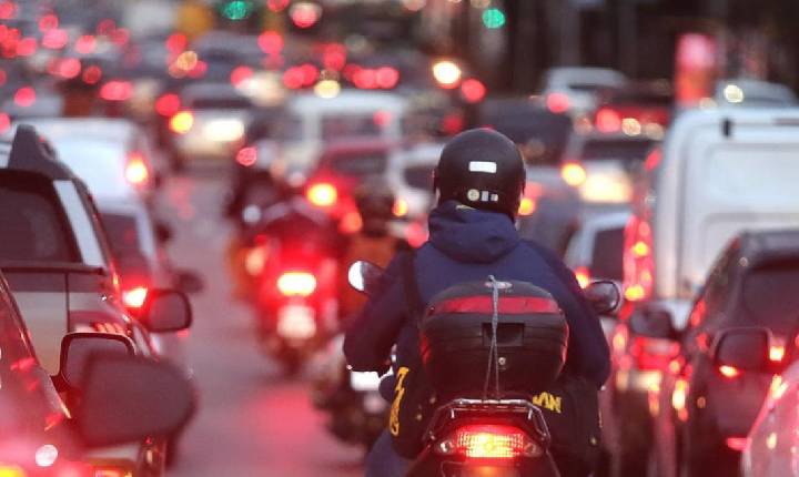 Vendas de motos têm alta de 12,2% em abril, mostra Fenabrave