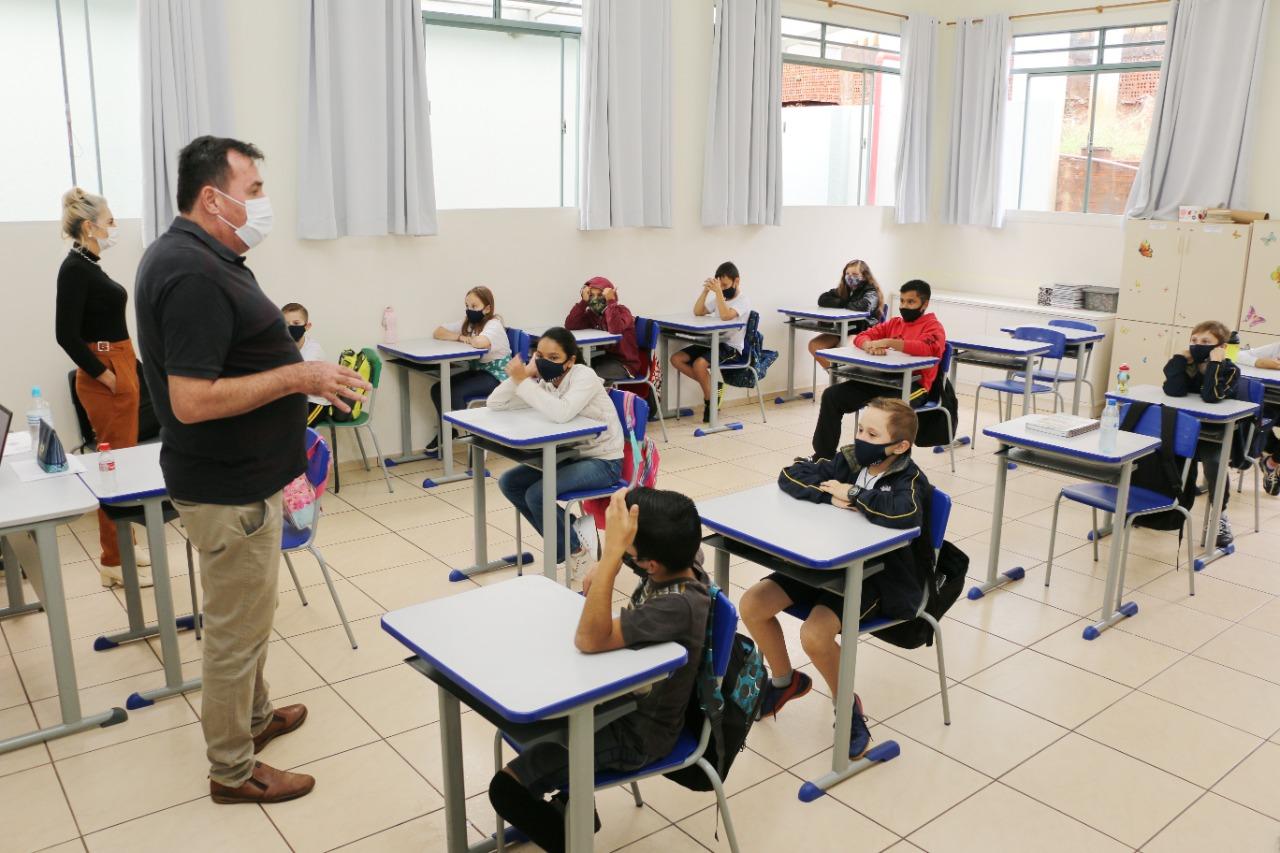Conselho Tutelar vai às escolas para orientar as crianças sobre o Maio Laranja