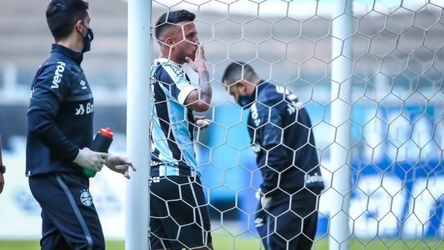 Grêmio vence o Caxias de novo e enfrentará o Inter na final do Gauchão