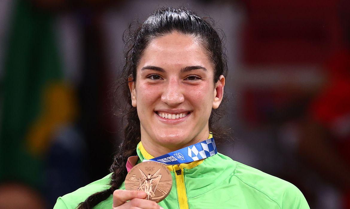 Mayra Aguiar conquista bronze no judô na Olimpíada de Tóquio