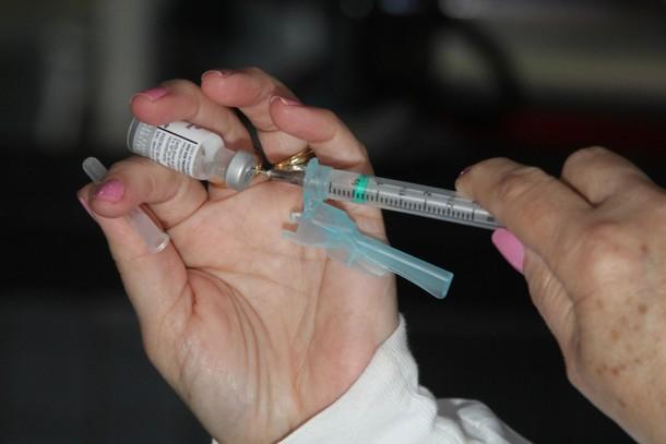 População de 29 anos ou mais será vacinada hoje (30) em Santa Helena