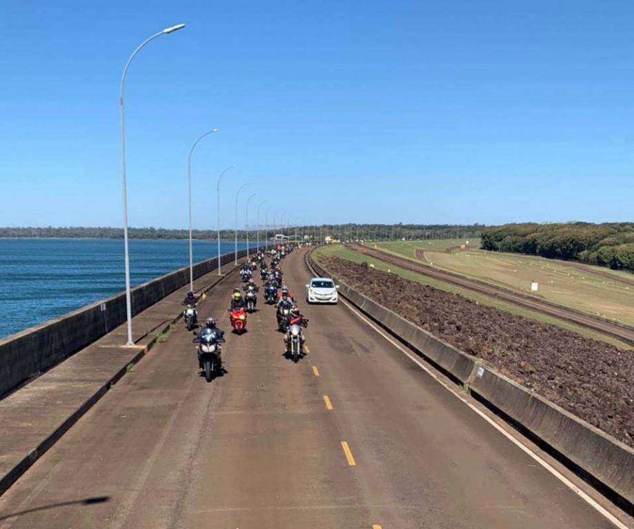 Turismo sobre duas rodas na usina de Itaipu agrada e reúne 113 motocicletas