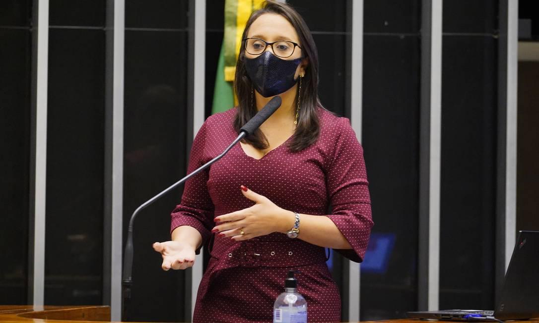 Comissão aprova reforma eleitoral que prevê a volta das coligações e sistema 'distritão'