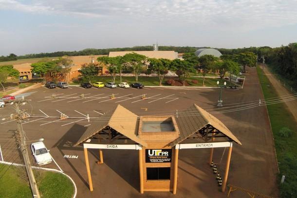 Ainda restam vagas para os 3 cursos do campus da UTFPR em Santa Helena