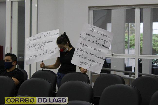 Dia do servidor municipal é marcado por manifesto de servidores da Saúde durante sessão da Câmara de Vereadores