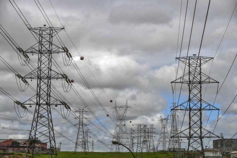 Governo cria nova bandeira tarifária, e conta de luz vai aumentar 6,78%