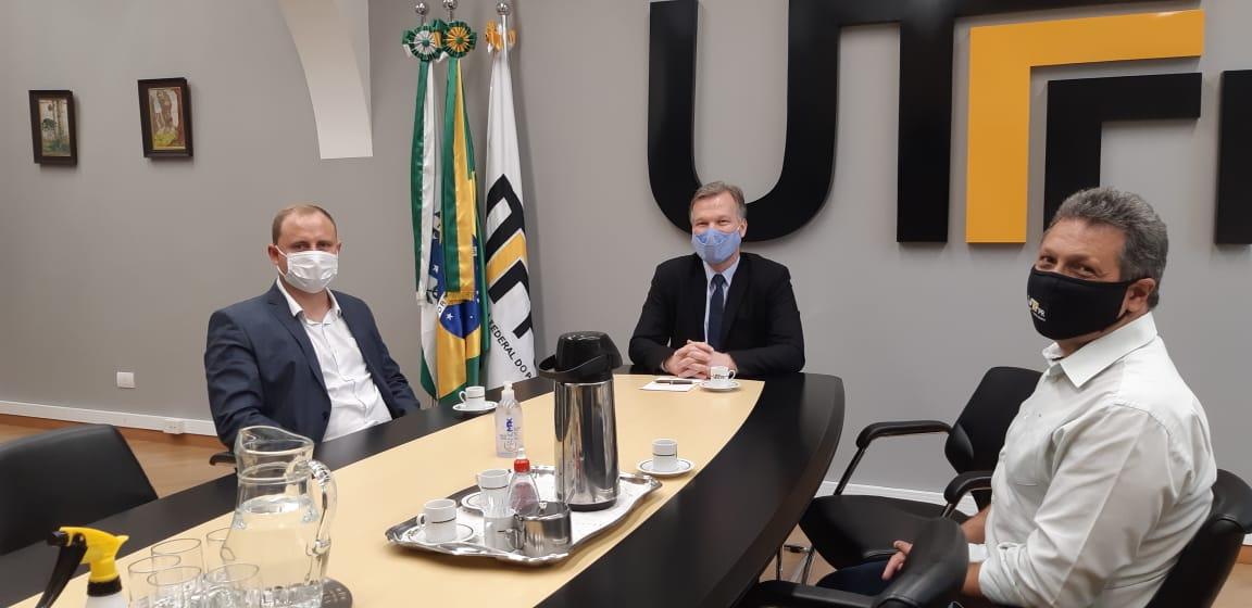 Prefeito Zado se reúne com Reitor da UTFPR para consolidar campus em Santa Helena.