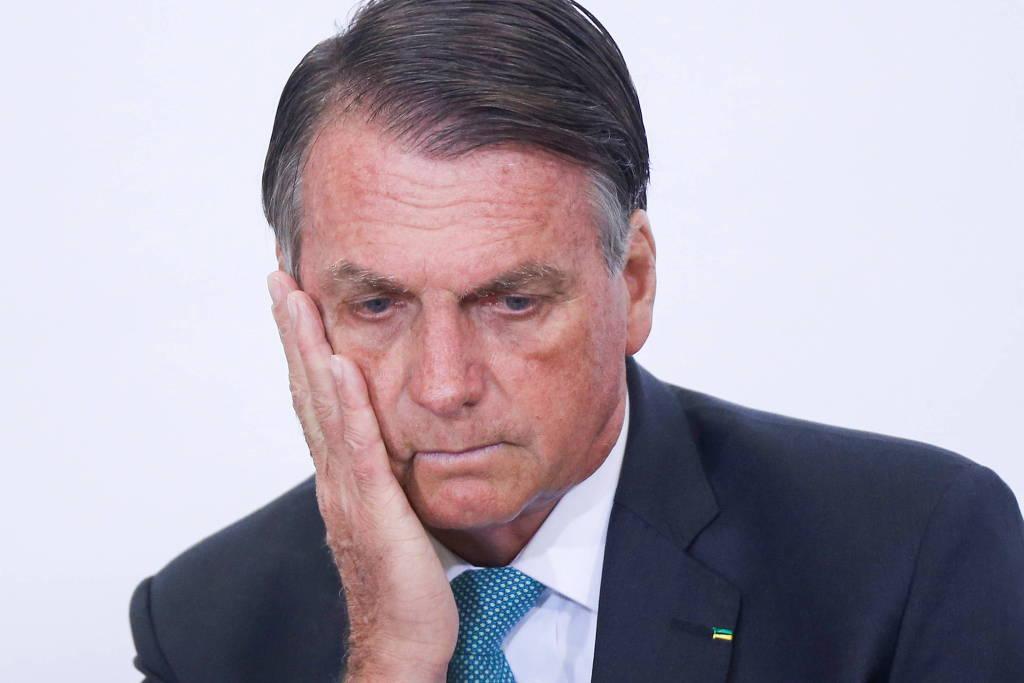 CPI da Covid aprova relatório e pede punição de Bolsonaro e mais 79 por crimes na pandemia
