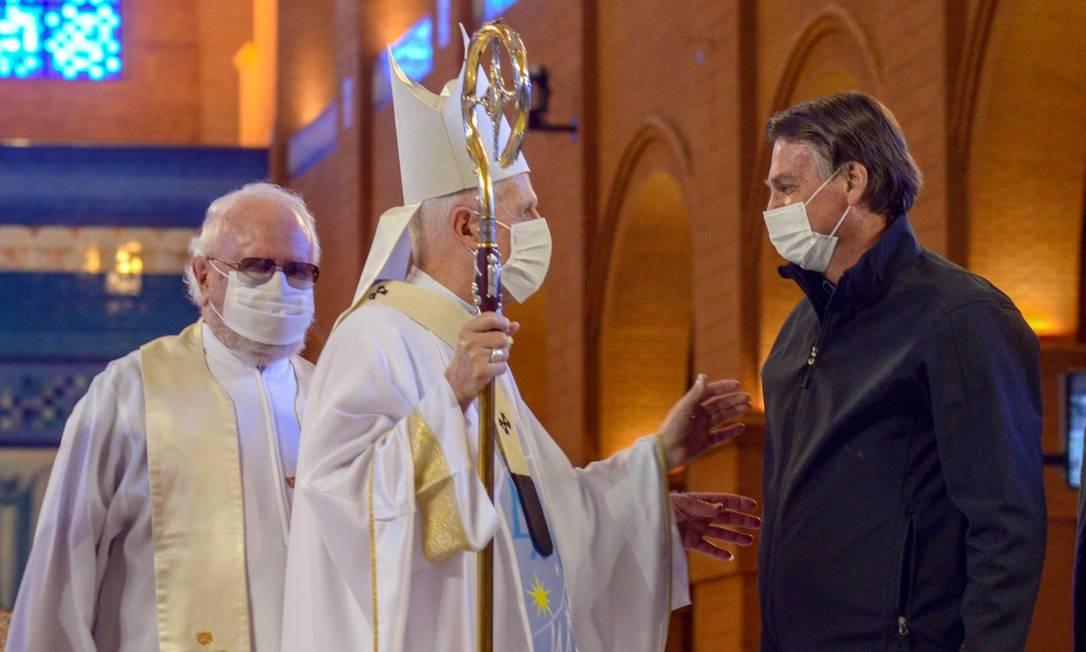Críticas do arcebispo ao governo Bolsonaro refletem rejeição de católicos ao presidente