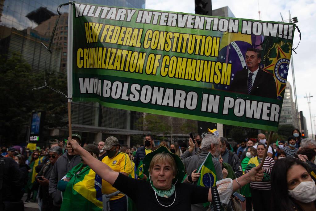 Indiferença com democracia abre espaço para autoritarismo na América Latina, diz pesquisa