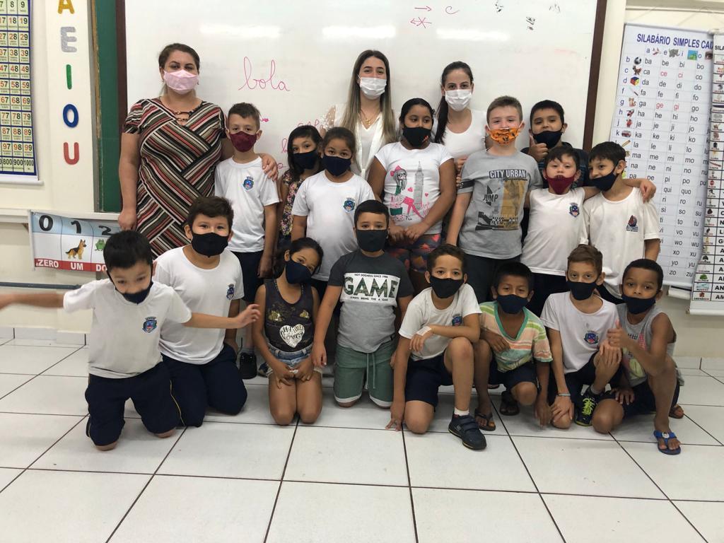 Fonoaudiólogas do Centro Educacional Especializado de Apoio Pedagógico inovam em projeto na área da Educação