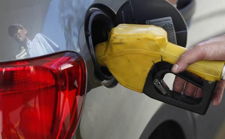 Gasolina sobe 50,78% em 12 meses; veja principais vilões da inflação no período