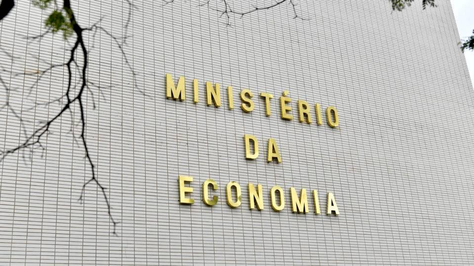 Governo edita portaria para permitir renegociação de dívidas do Simples e do MEI