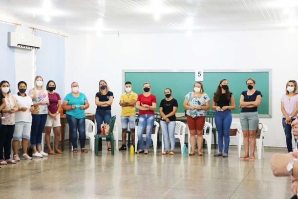 Alunos da rede municipal retornam às aulas nesta segunda-feira (07)