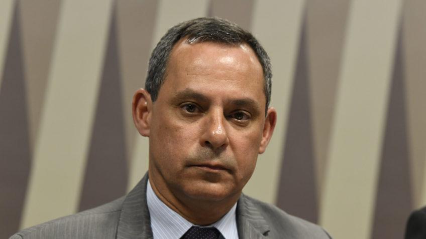 Presidente da Petrobras apoia combustíveis a preço de mercado