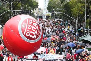 Professores da rede estadual do Paraná marcam paralisação e protesto no dia 29