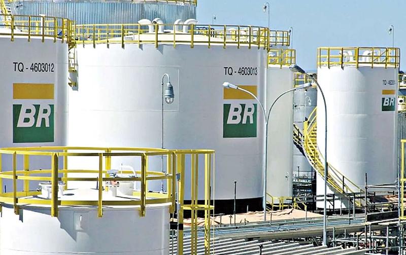 Petrobras deve anunciar lucro do primeiro trimestre 3.200% maior que em 2021, diz Ineep