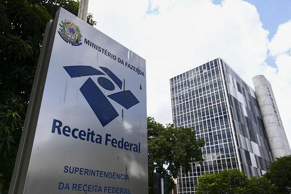 Arrecadação atinge R$ 202,6 bilhões em julho e renova recorde