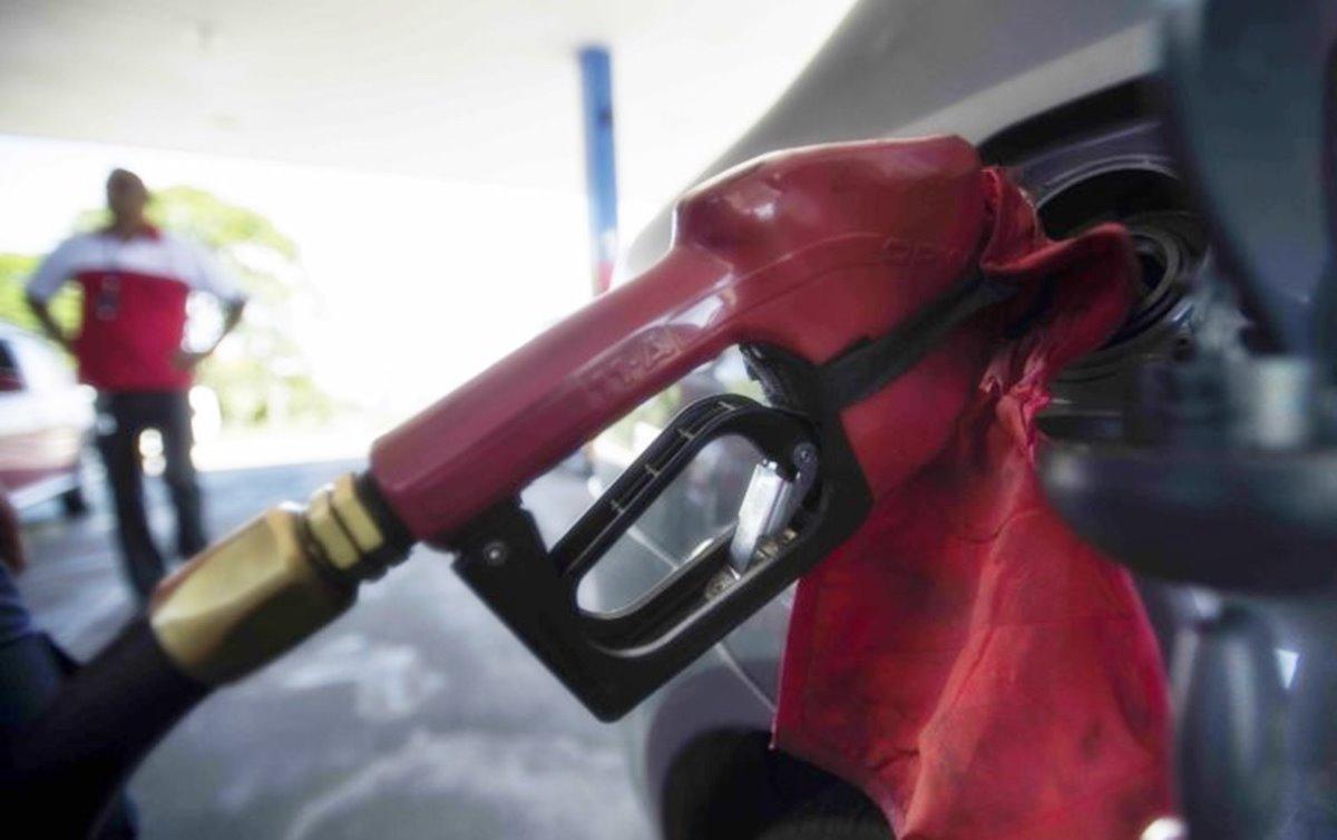 Mesmo com redução, gasolina acumula alta de 135% na era Bolsonaro