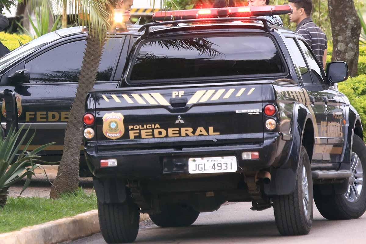 Polícia Federal faz operação para investigar crimes de funcionários da ANTT