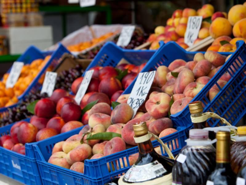 Custos de importação de alimentos têm recorde e ameaçam mais pobres, diz FAO