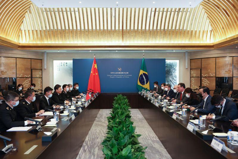 China anuncia retomada de importações de carne bovina do Brasil