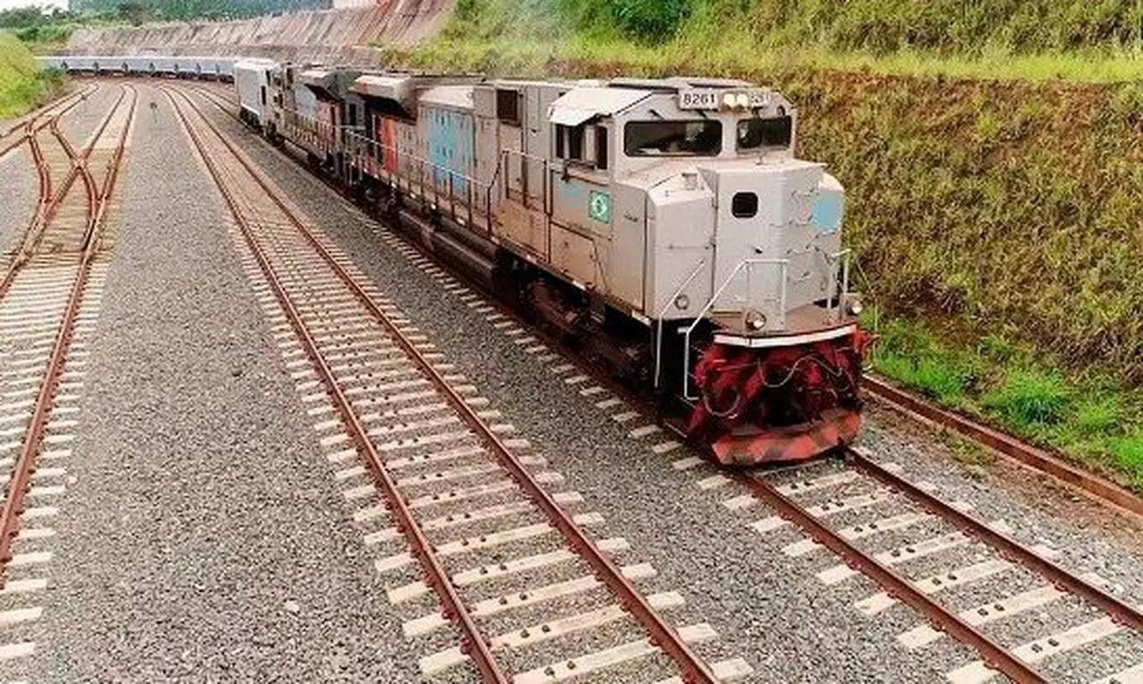 Construção de nova ferrovia deve agilizar escoamento de safras; projeto está em pauta de votação