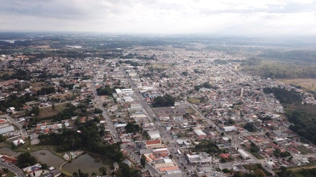 Grande Curitiba puxa crescimento da população no Paraná
