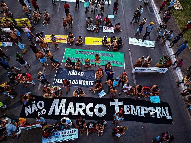 Protestos de indígenas se espalham pelo país em dia de análise do marco temporal pelo STF