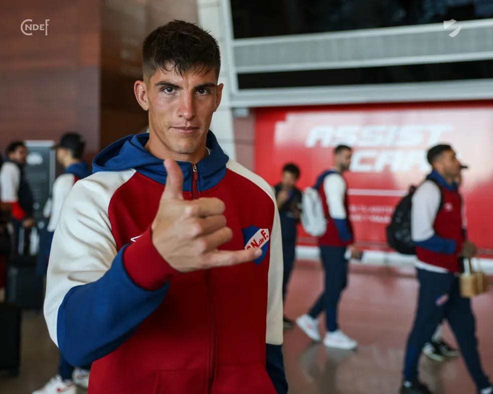 Inter encaminha contratação do goleiro Sergio Rochet, do Nacional