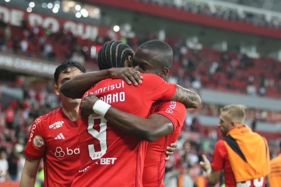 Destaque Grenal do Dia: Inter arranca empata no fim e Grêmio perde jogando mal na 18ª rodada do Brasileirão