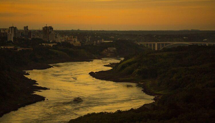 Horário de verão começa neste fim de semana no Paraguai