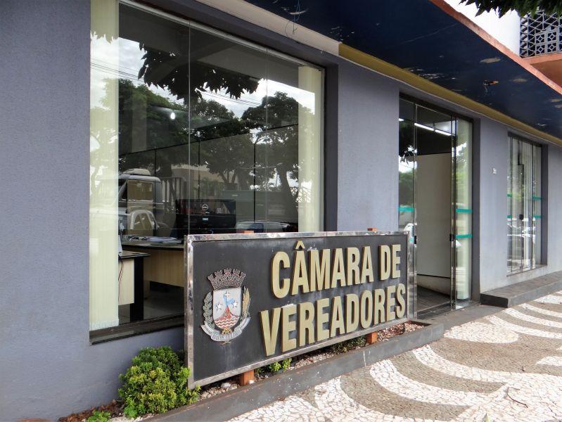 Projetos de Lei elevam salários de profissionais de saúde em Santa Helena