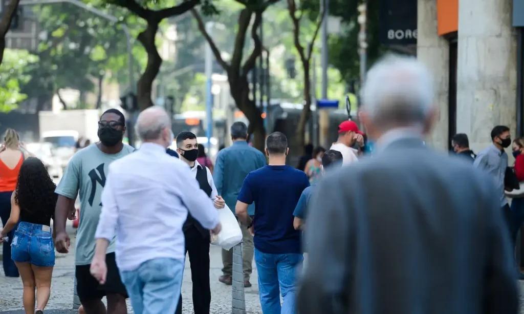 Esperança de vida ao nascer fica em 75,5 anos em 2022 no Brasil