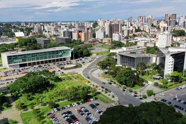 Governo do Paraná divulga calendário de feriados e pontos facultativos de 2024