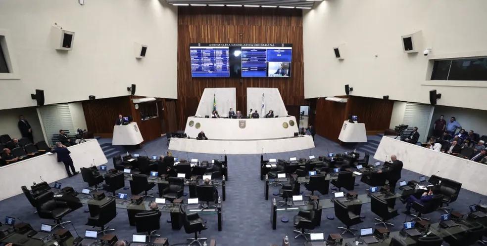 Governo do Paraná propõe aumento da alíquota do ICMS sobre energia, água mineral, bebidas alcóolicas e etc.