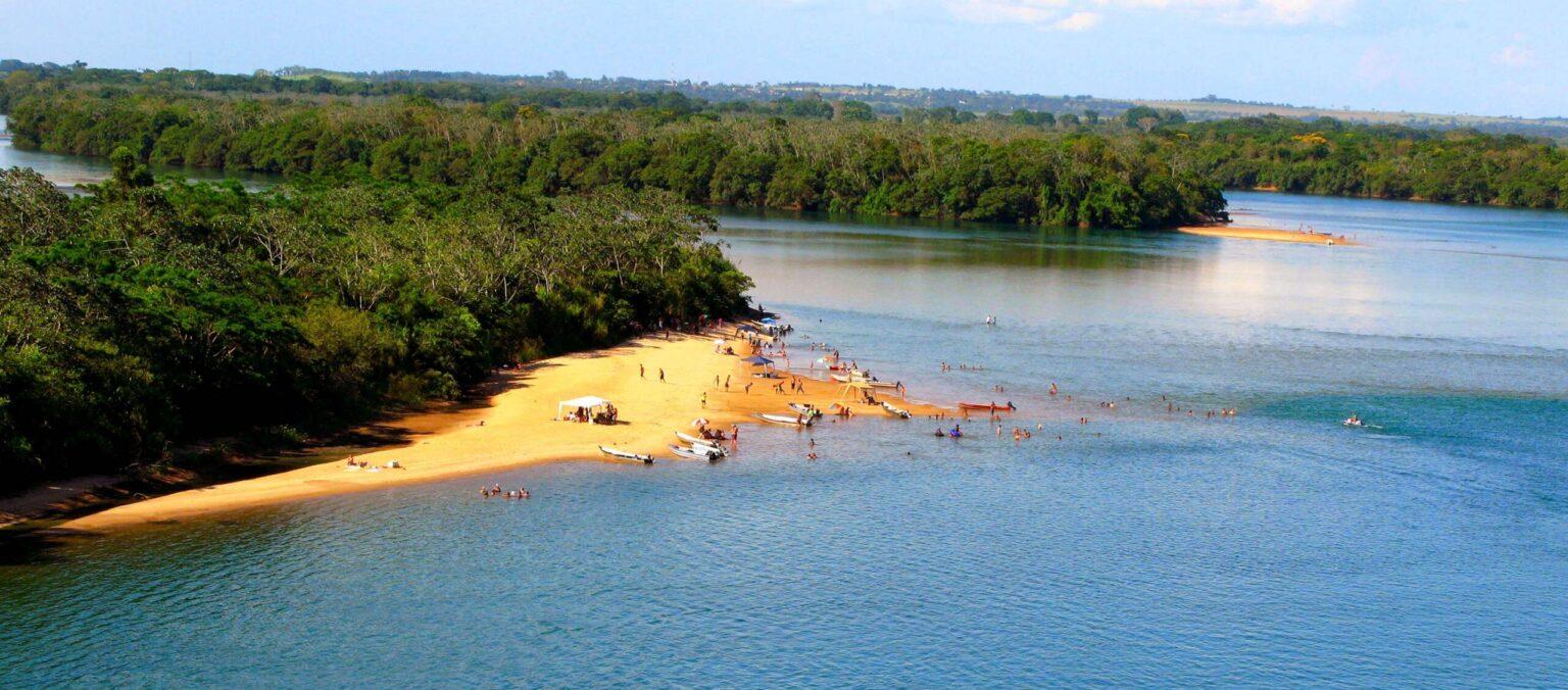Leis de incentivo ao turismo são sancionadas no Paraná