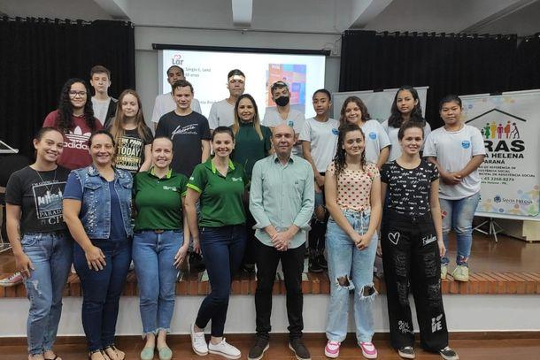 Projeto prepara jovens de 14 a 18 anos para o mercado de trabalho em SH