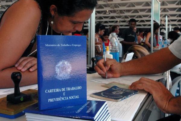 Evento promove encontro entre futuros empregados e empresas de Santa Helena