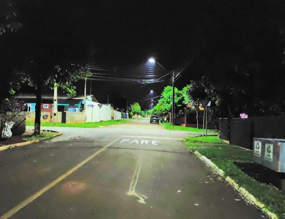 Iluminação em Led muda aspecto urbano da cidade e interior de Santa Helena