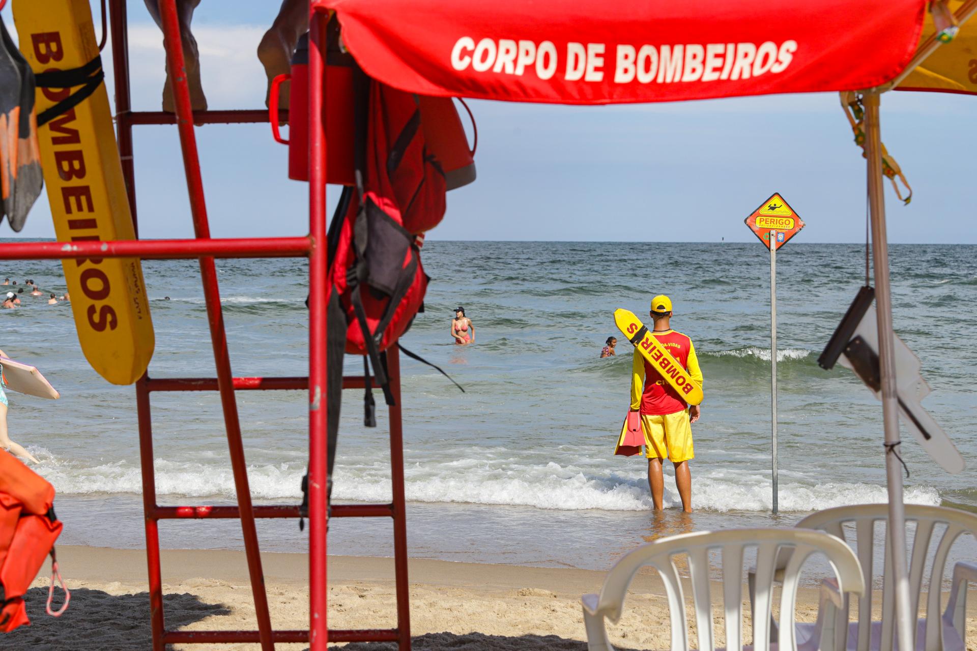 Bombeiros de cinco cidades do PR participam de treinamento em Santa Helena